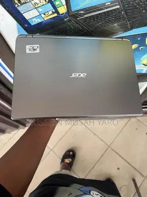 Laptop Acer Aspire M5-581T 6GB Intel Core i5 HDD+SSD 500GB