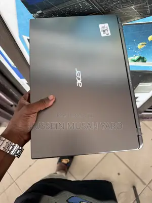 Laptop Acer Aspire M5-581T 6GB Intel Core i5 HDD+SSD 500GB