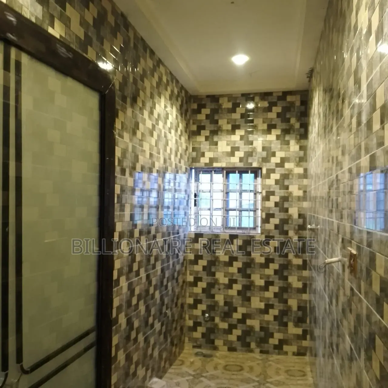 2bdrm Apartment in Atonsu Kuwait, Kumasi Metropolitan for rent