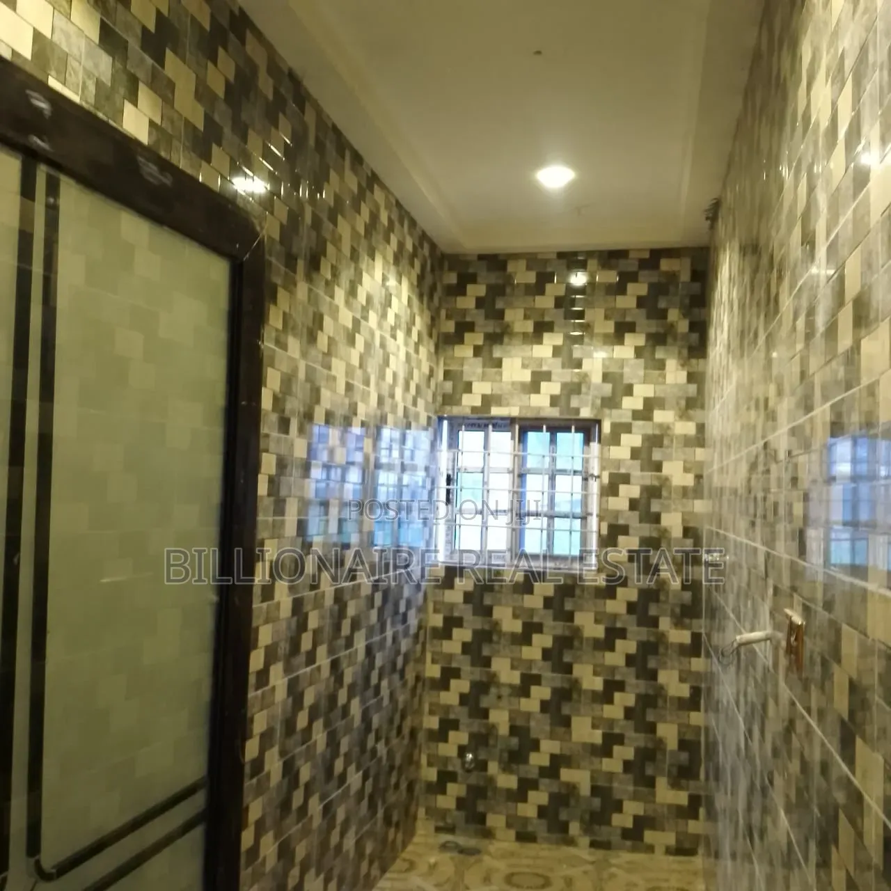 2bdrm Apartment in Atonsu Kuwait, Kumasi Metropolitan for rent