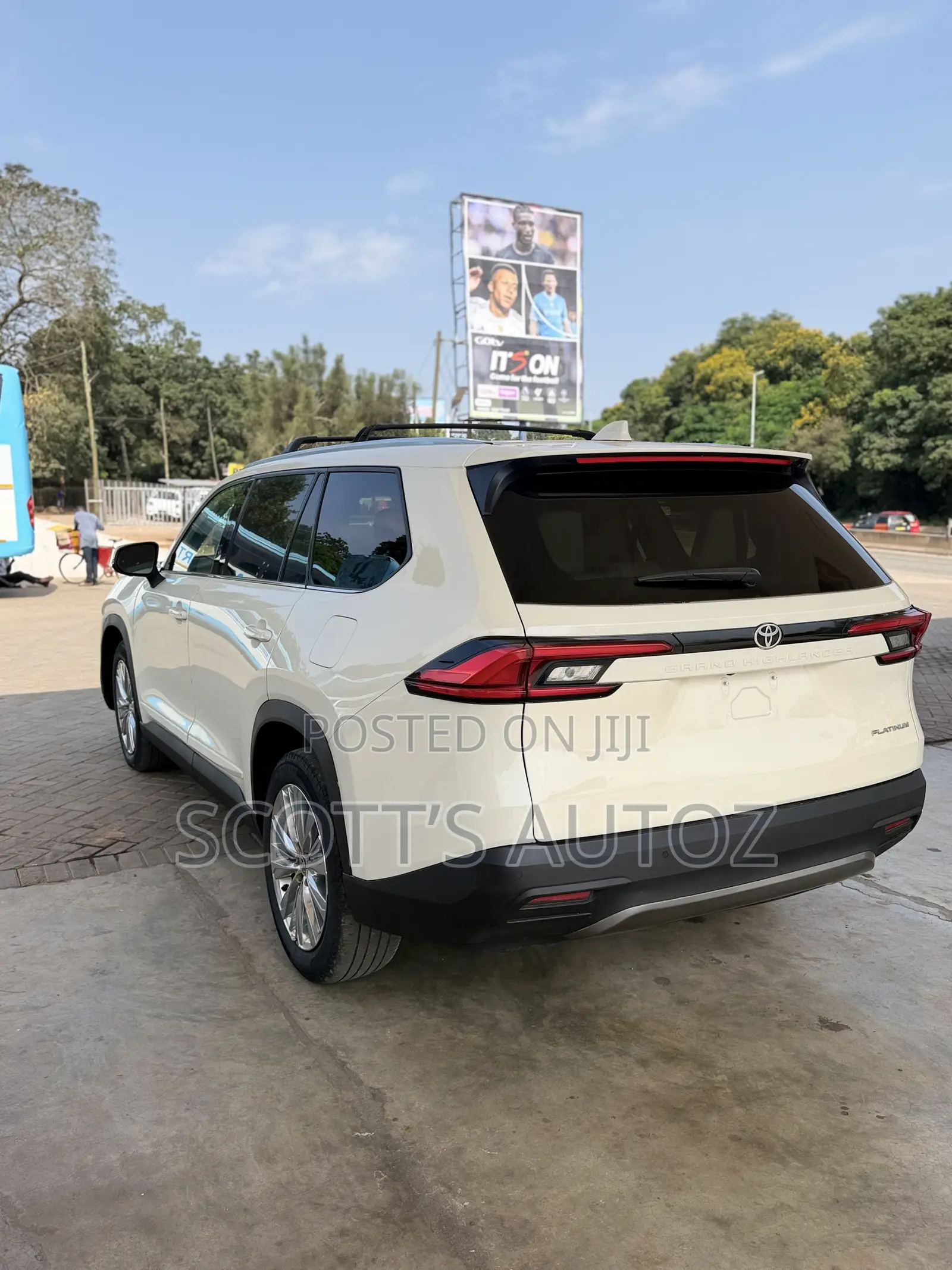Toyota Grand Highlander Platinum AWD 2024 White
