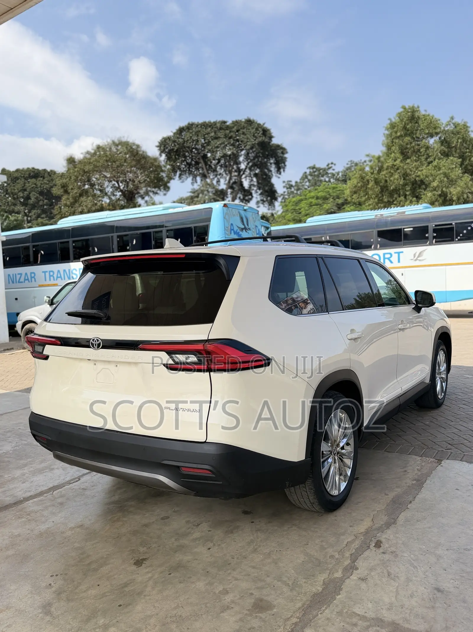 Toyota Grand Highlander Platinum AWD 2024 White