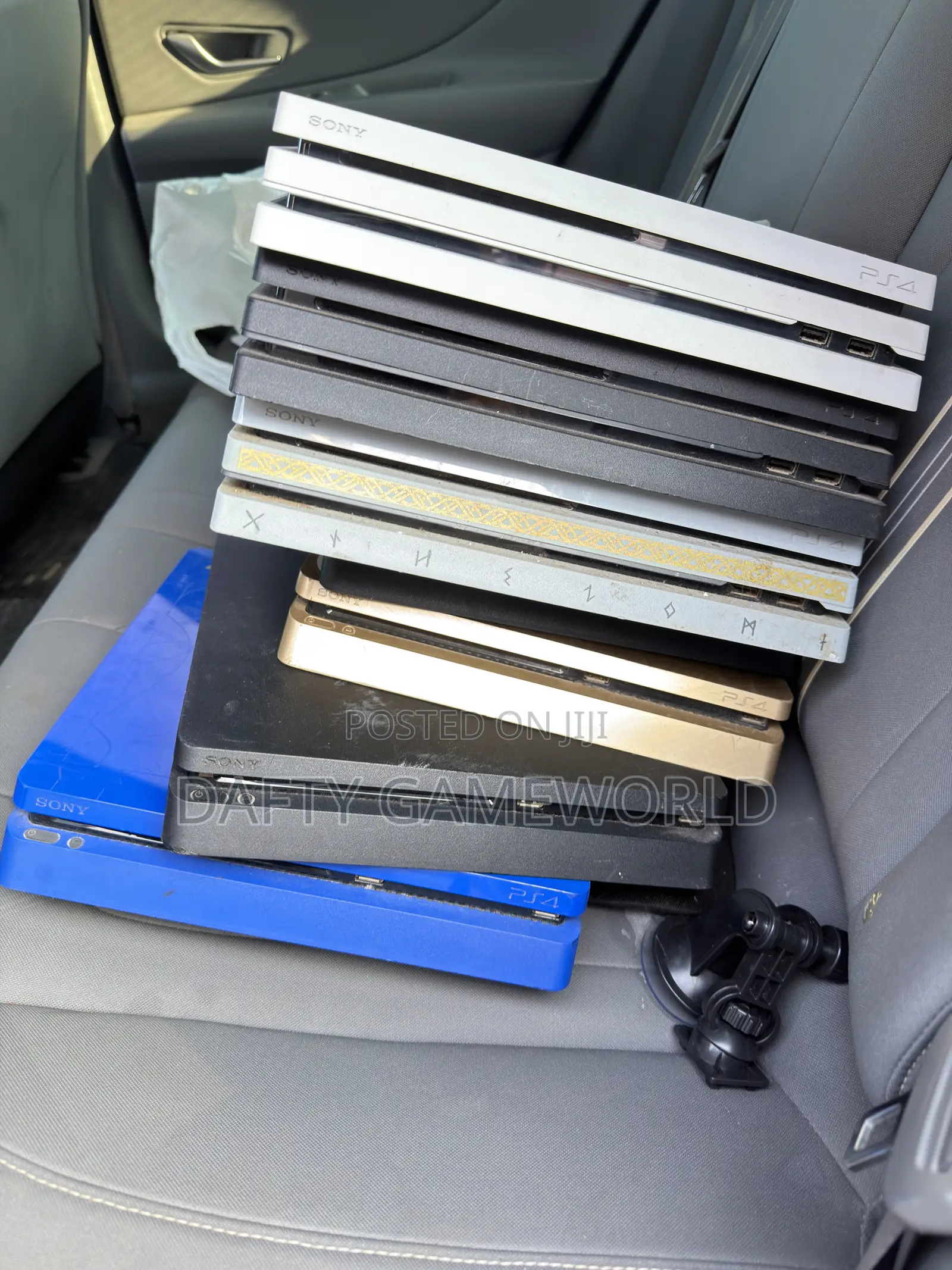 Ps4 Pro With Loaded 16 Games