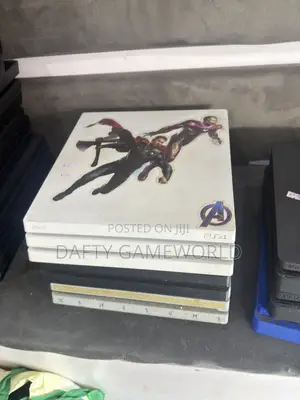 Ps4 Pro With Loaded 16 Games