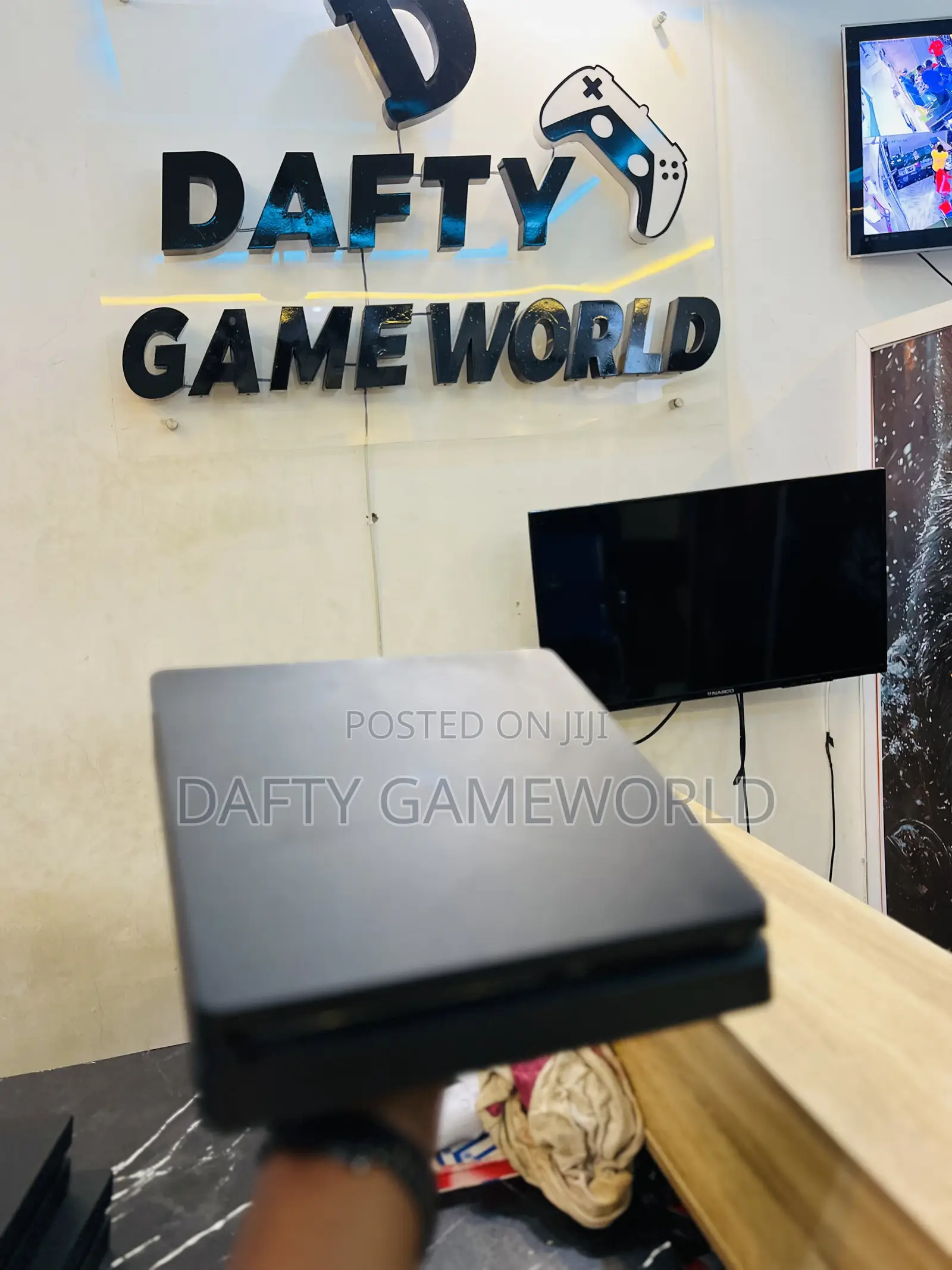 Uk Used Ps4 Slim With Loaded Games