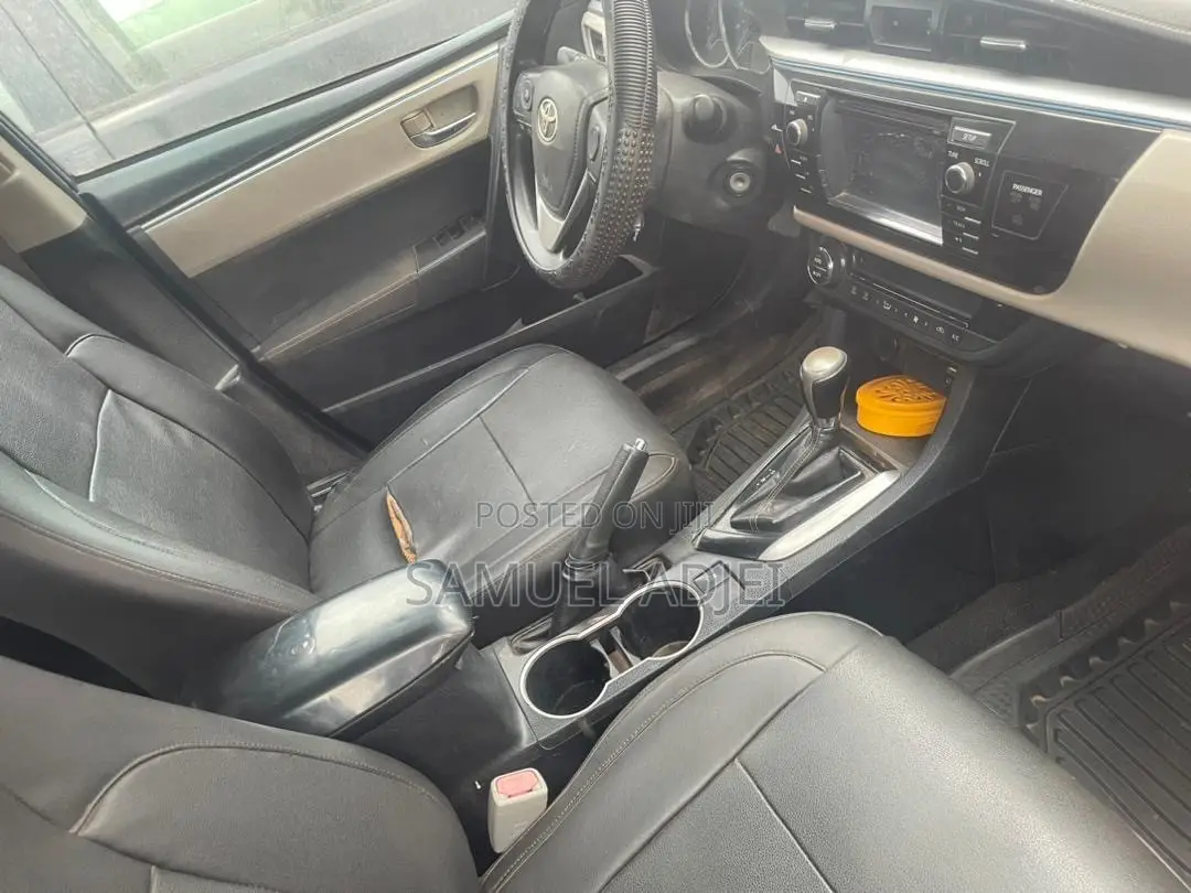 Toyota Corolla 2015 Gray