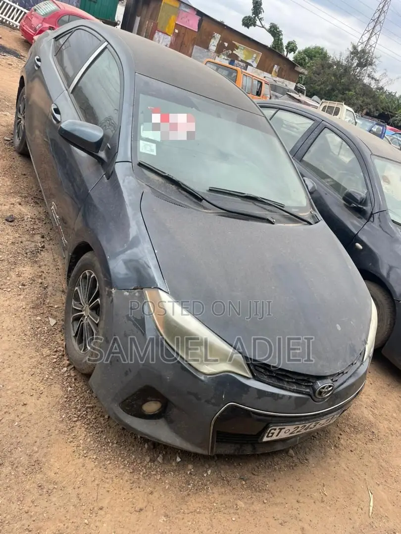 Toyota Corolla 2015 Gray