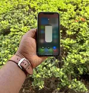 Apple iPhone XR 64 GB Black