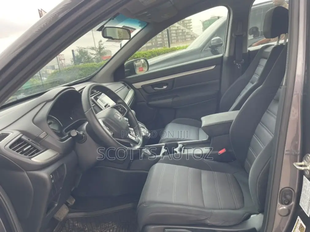 Honda CR-V 2019 Gray