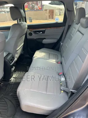 Honda CR-V Touring 4dr SUV (1.5L 4cyl CVT) 2017 Gray