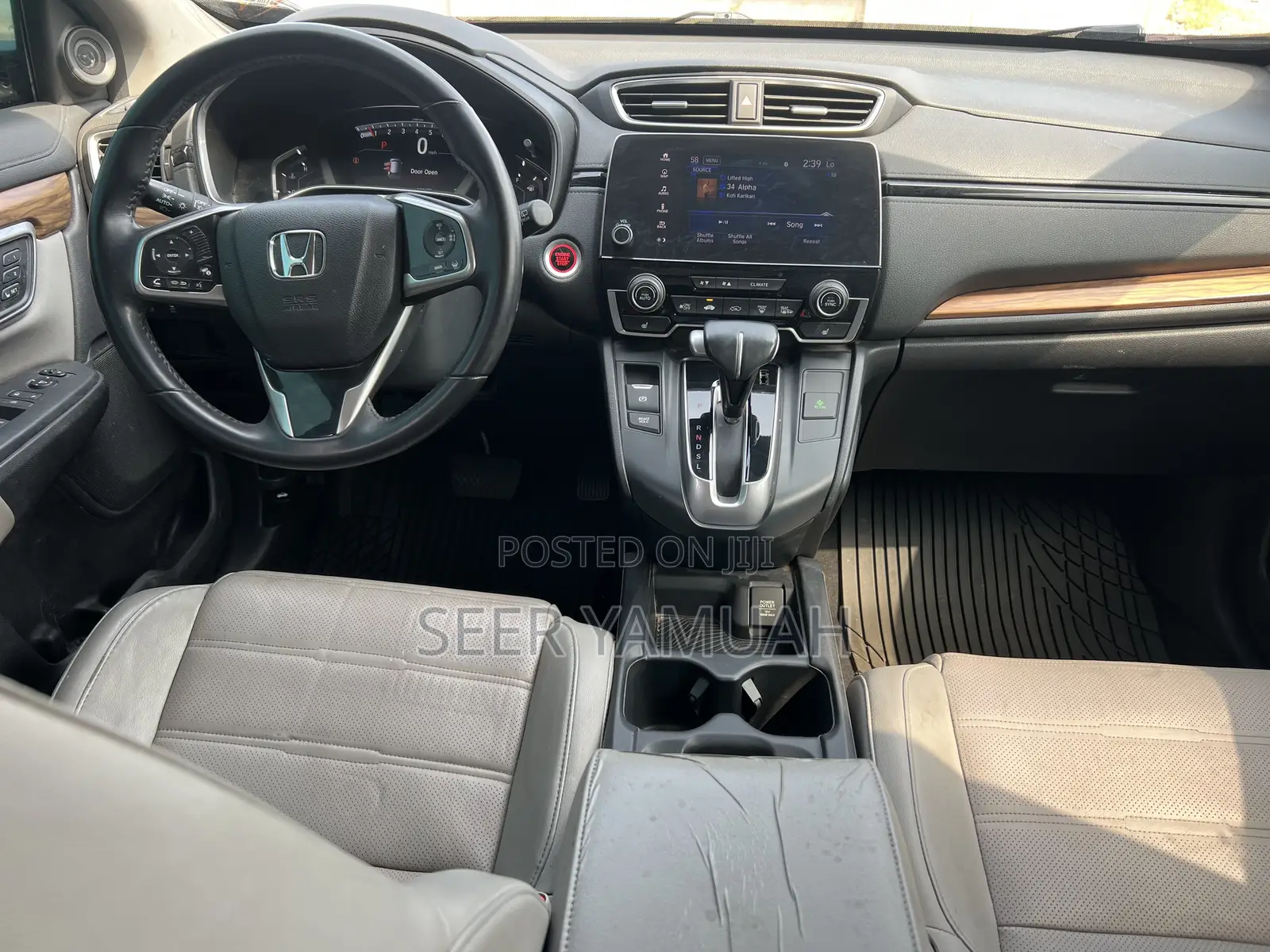 Honda CR-V Touring 4dr SUV (1.5L 4cyl CVT) 2017 Gray