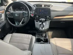 Honda CR-V Touring 4dr SUV (1.5L 4cyl CVT) 2017 Gray