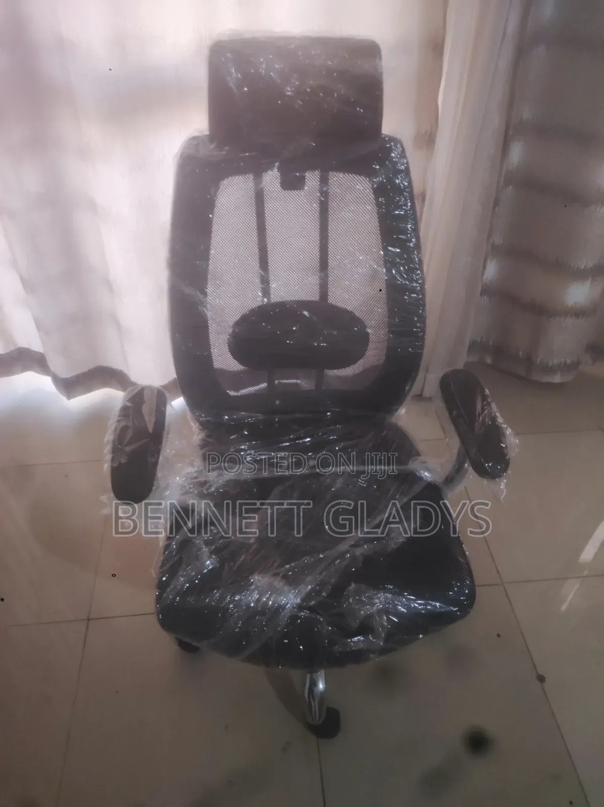 Ergonomic Swivel Chair