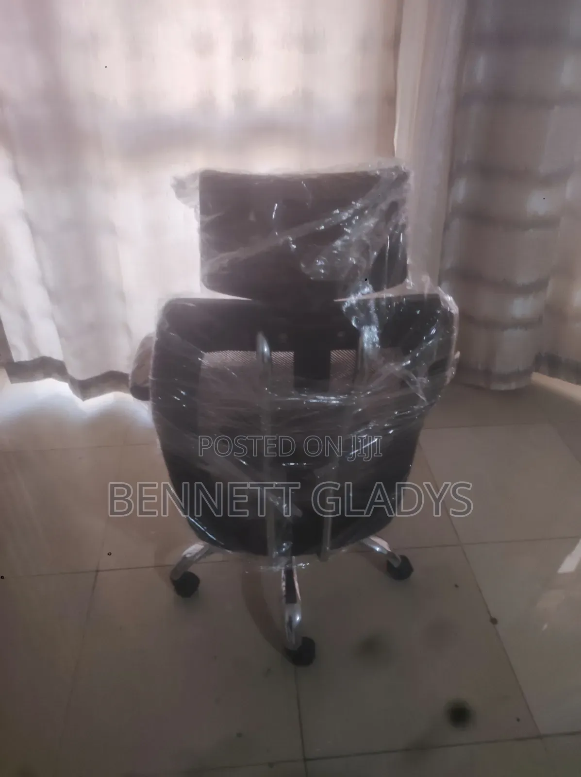 Ergonomic Swivel Chair