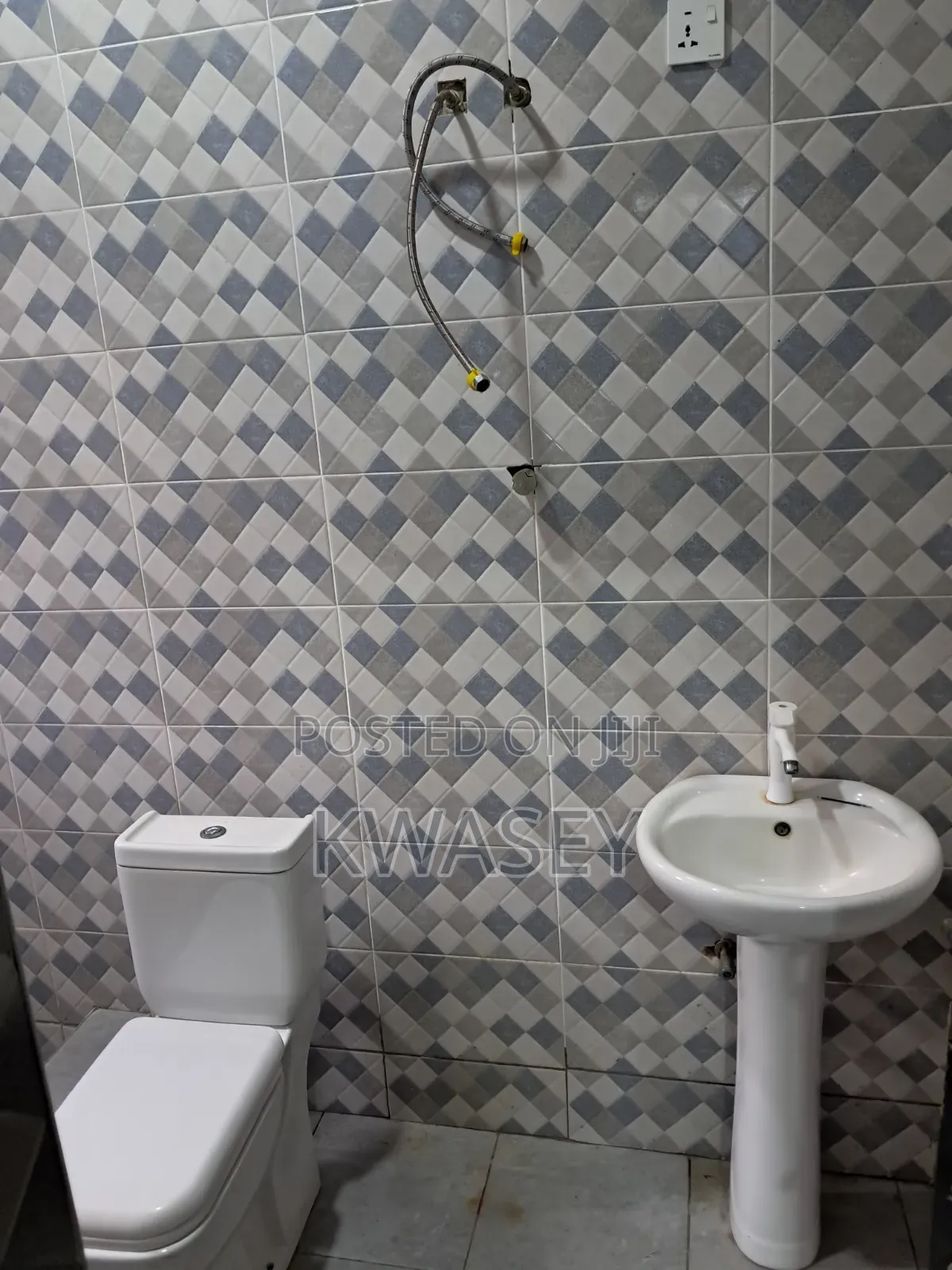 3bdrm Apartment in Ghana Flag for rent