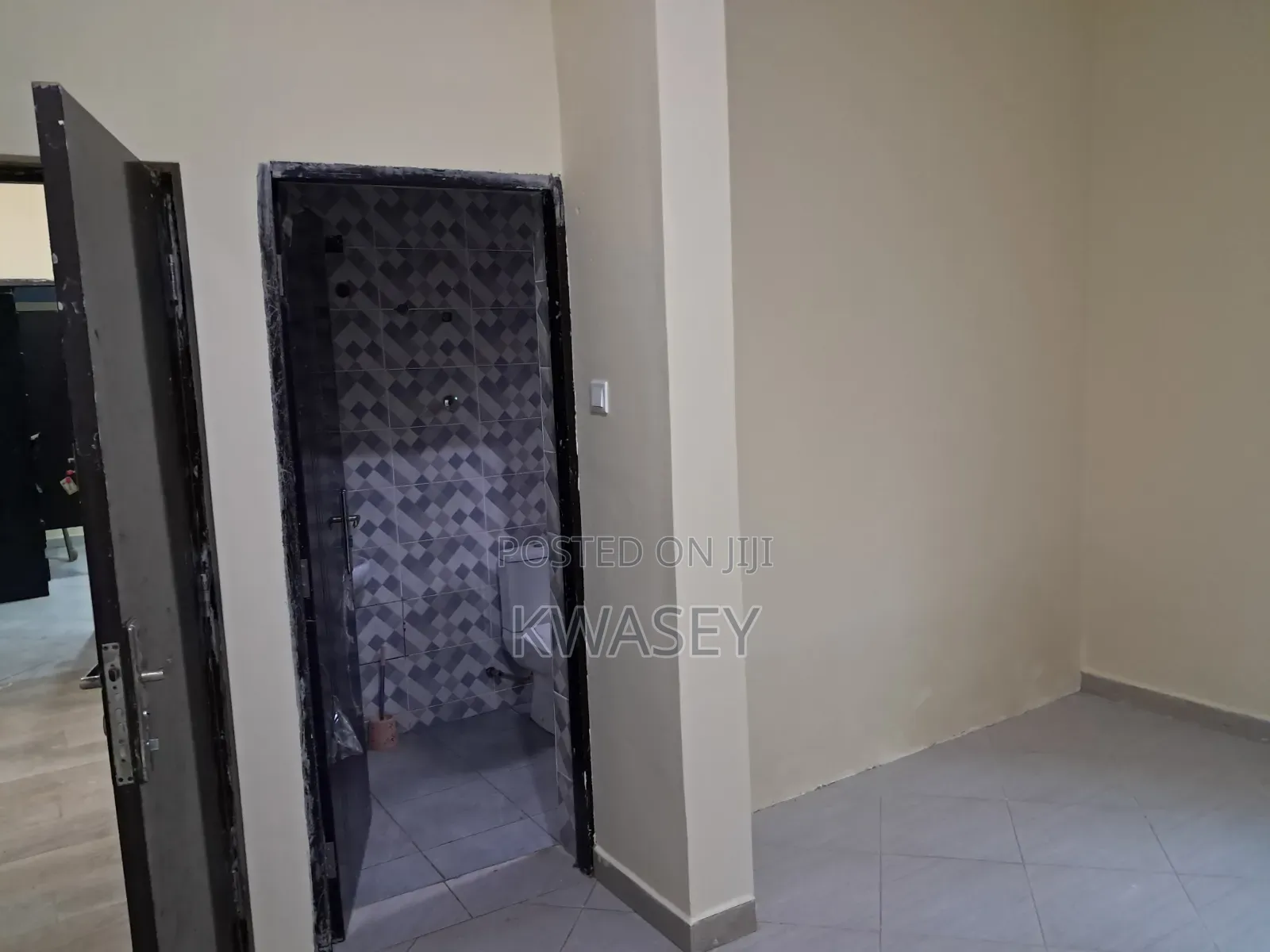 3bdrm Apartment in Ghana Flag for rent