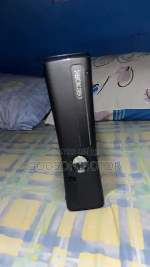 Xbox 360 Slim
