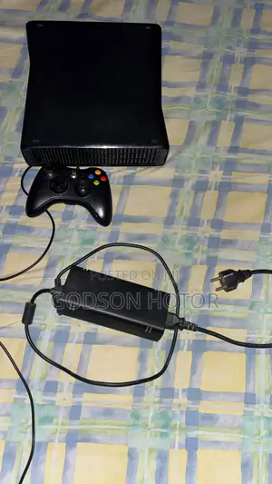 Xbox 360 Slim