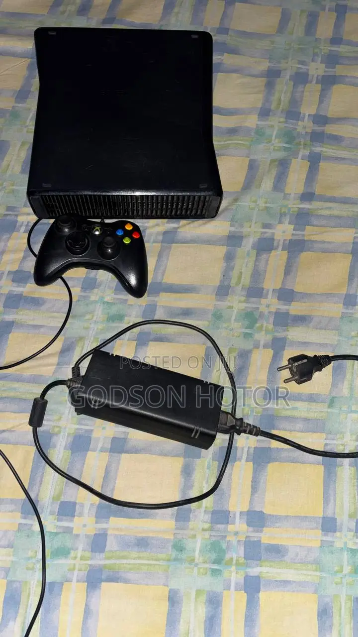 Xbox 360 Slim