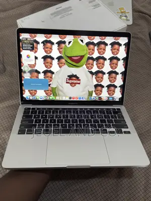 Laptop Apple MacBook Pro 2020 16GB Intel Core i5 SSD 512GB