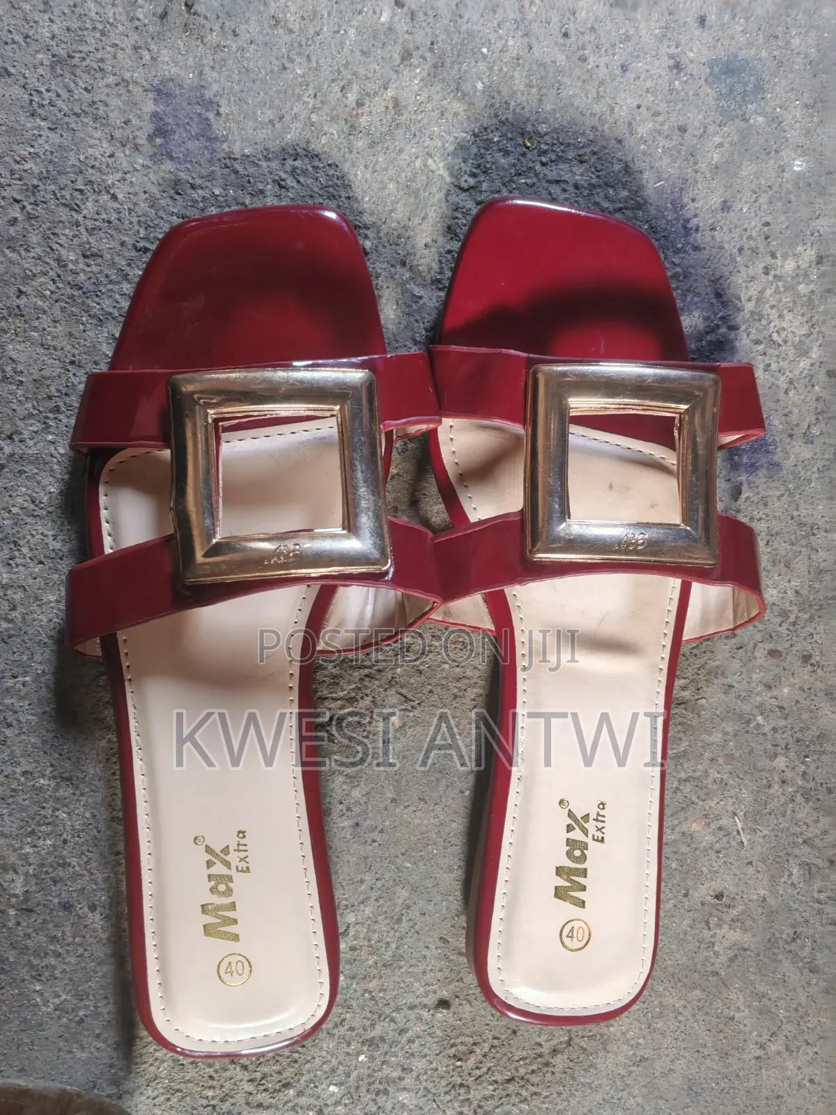 Women’s Red Fashion Sandals With Stylish Buckle