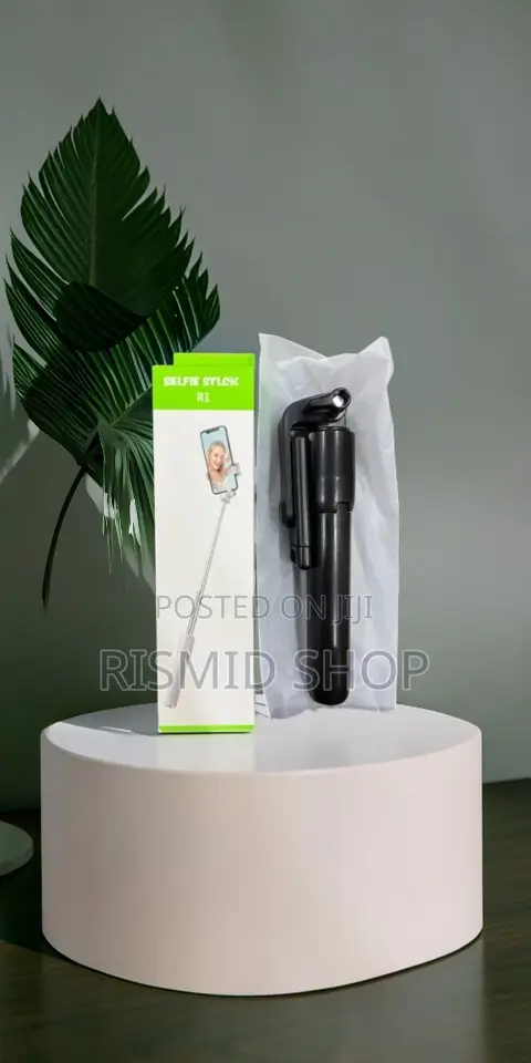 R1 Premium Handheld Selfie Stick