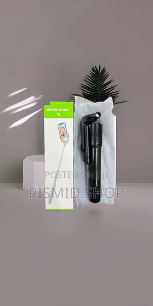 R1 Premium Handheld Selfie Stick
