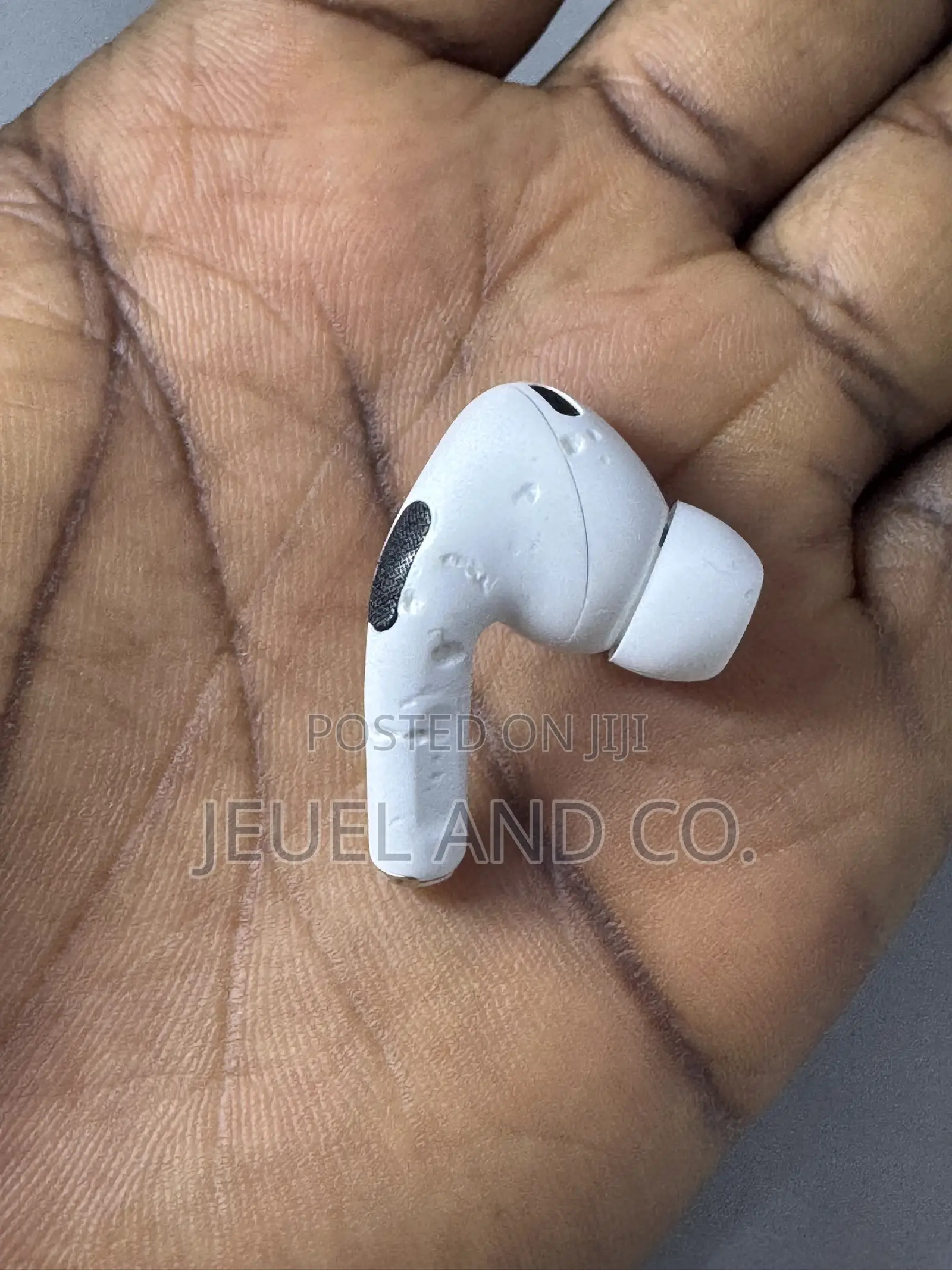 Authentic Apple Airpods Pro 2nd Gen. Lightning (Read Description)