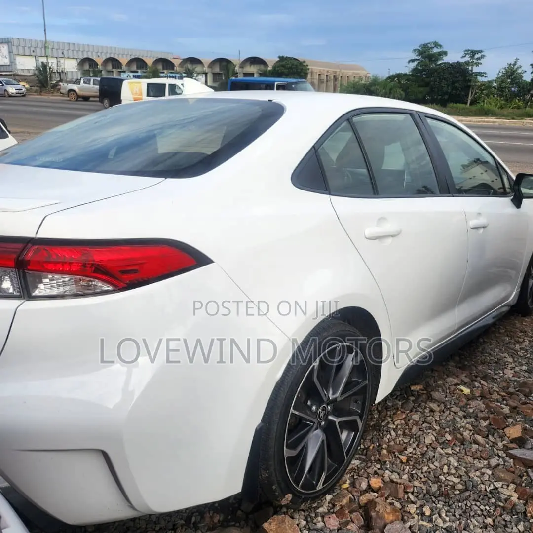Toyota Corolla L 2020 White