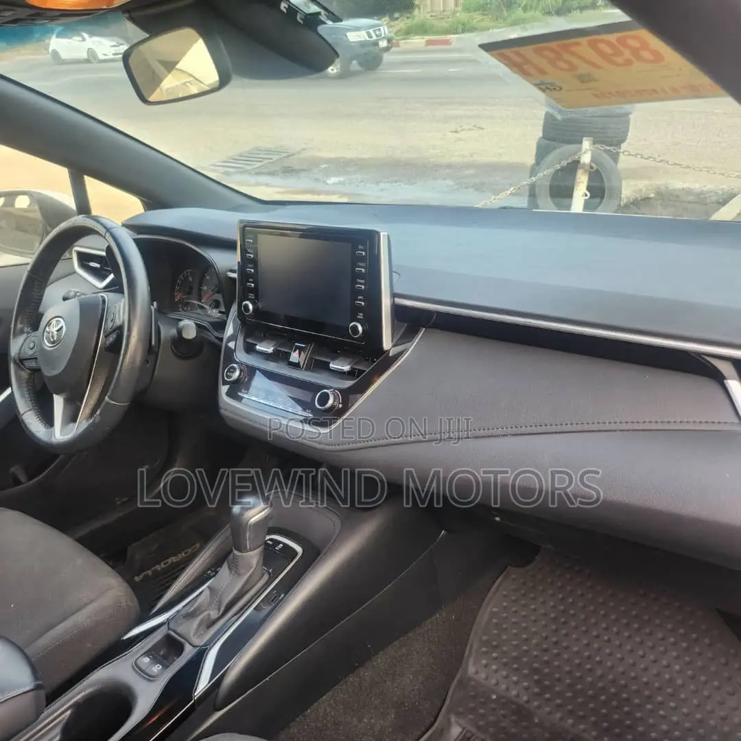 Toyota Corolla L 2020 White