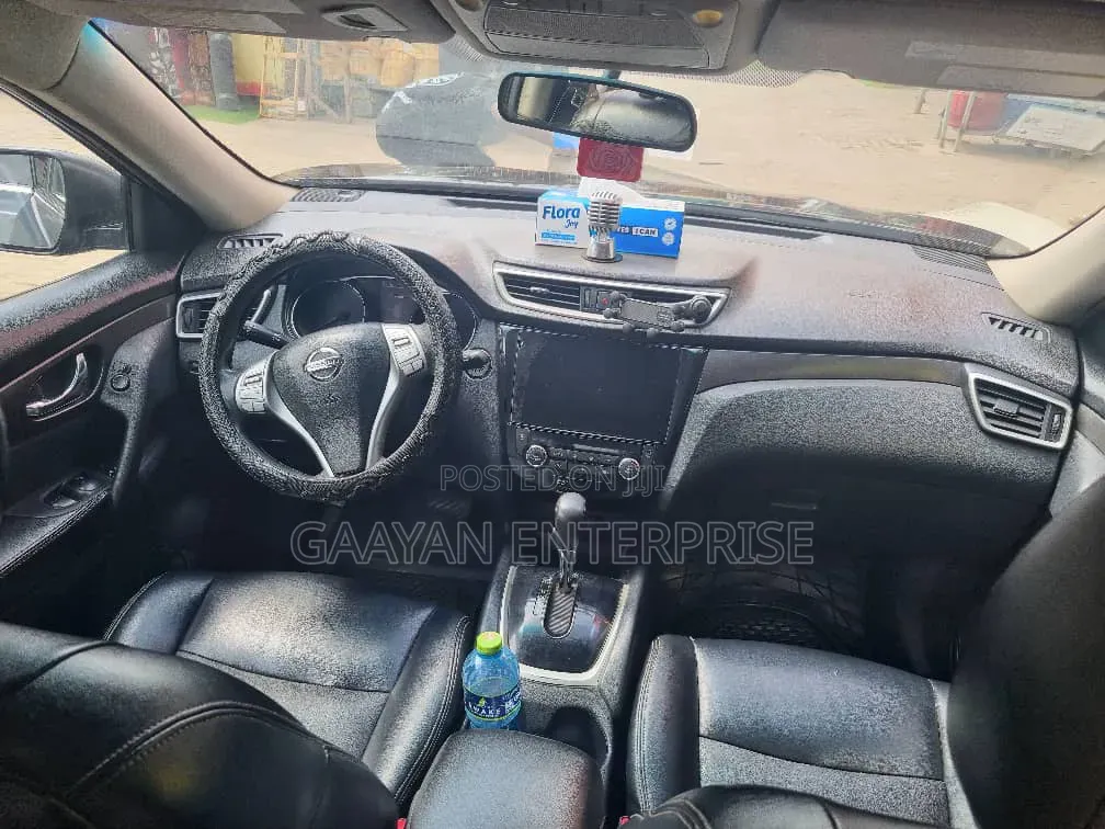 Nissan Rogue SV AWD 2017 Black