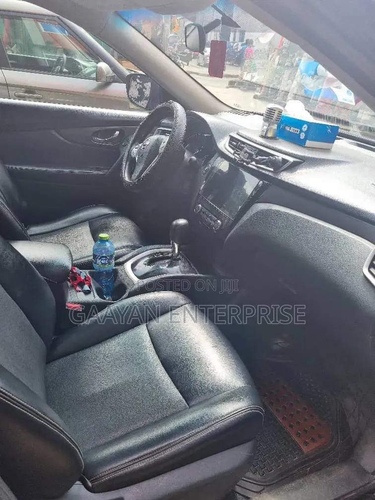 Nissan Rogue SV AWD 2017 Black