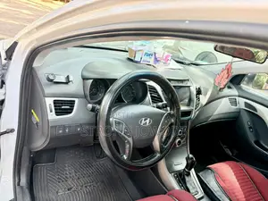 Hyundai Elantra Limited PZEV 4dr Sedan (1.8L 4cyl 6A) 2015 White