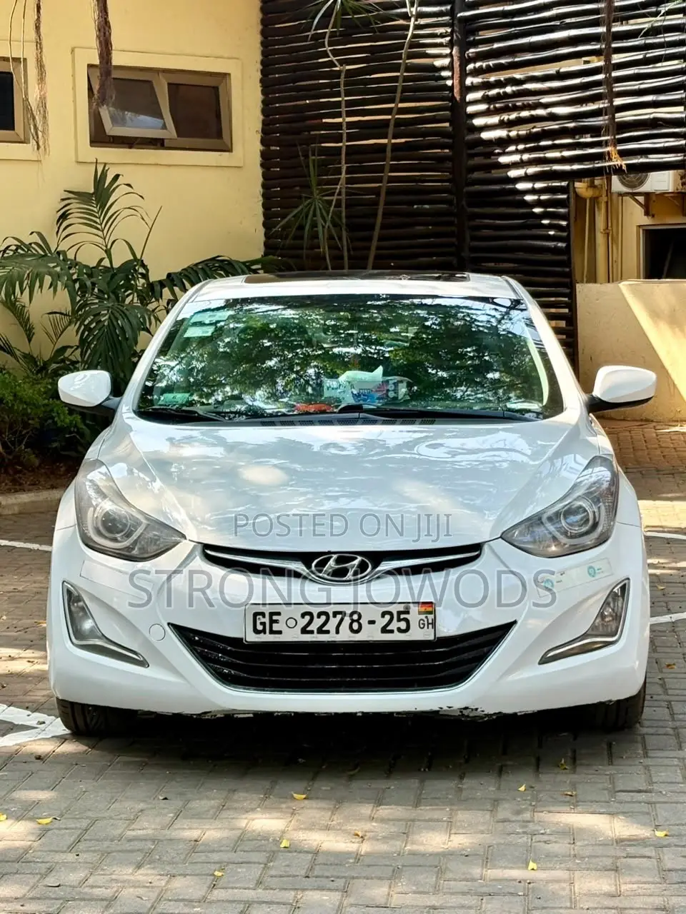Hyundai Elantra Limited PZEV 4dr Sedan (1.8L 4cyl 6A) 2015 White