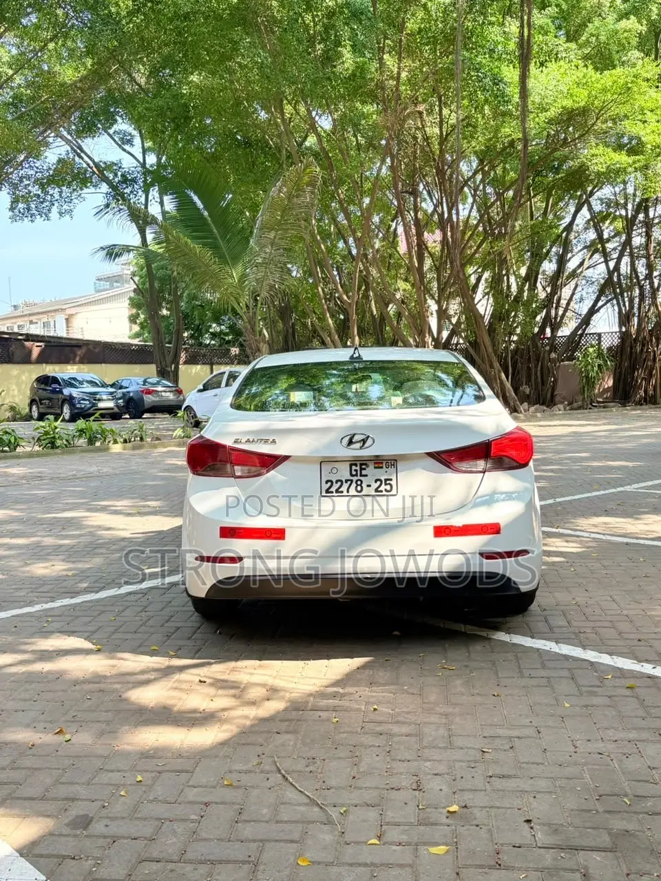 Hyundai Elantra Limited PZEV 4dr Sedan (1.8L 4cyl 6A) 2015 White