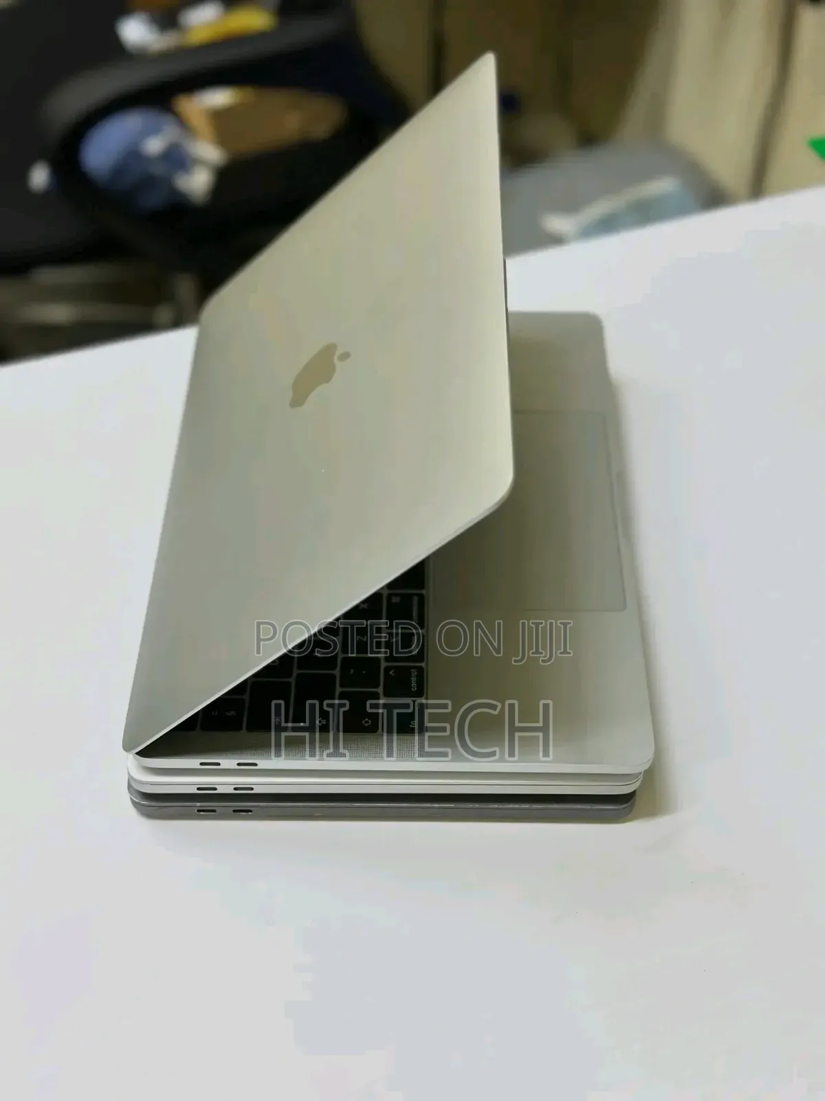 Laptop Apple MacBook Pro 2020 16GB Apple M1 SSD 512GB