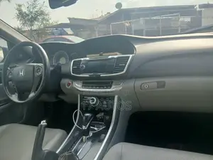 Honda Accord Touring V-6 4dr Sedan (3.5L 6cyl 6A) 2014 Blue
