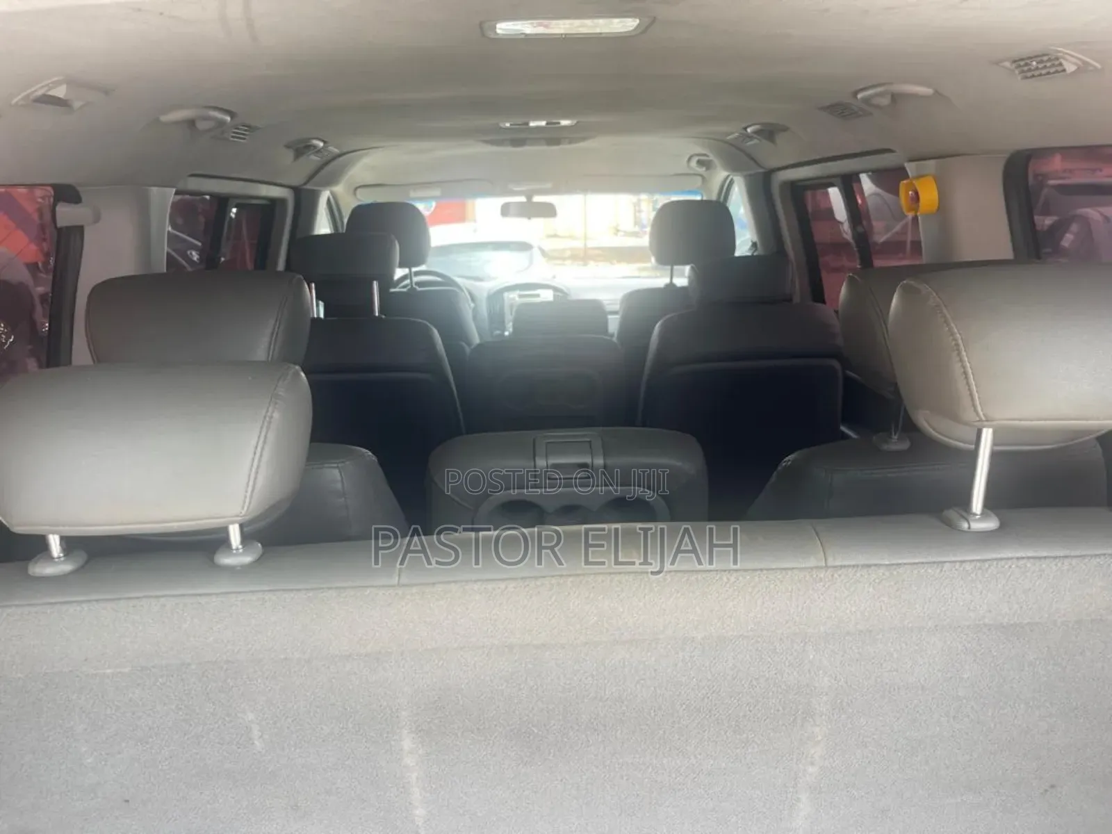 Hyundai Satellite 2011 White