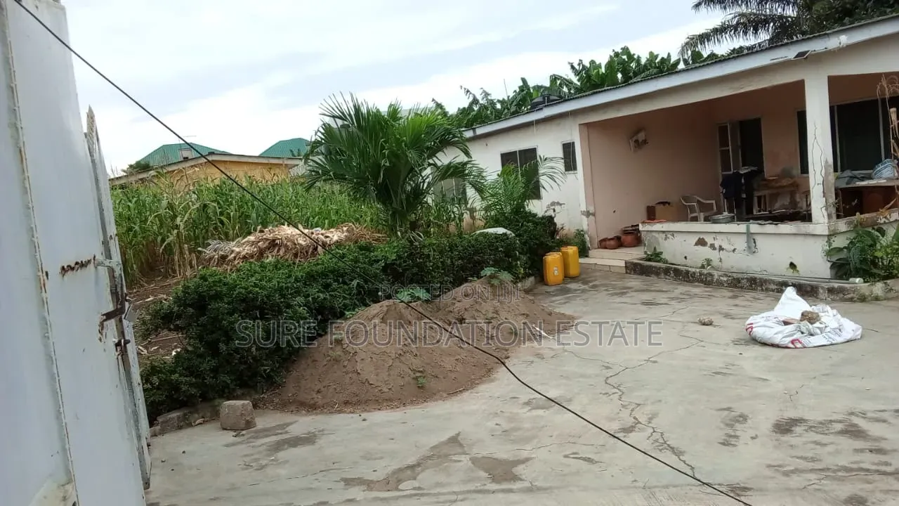 4bdrm House in Dansoman for sale
