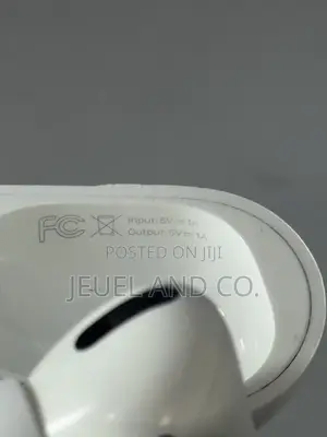 Original Apple Airpods Pro 1st Generation( Read Description)