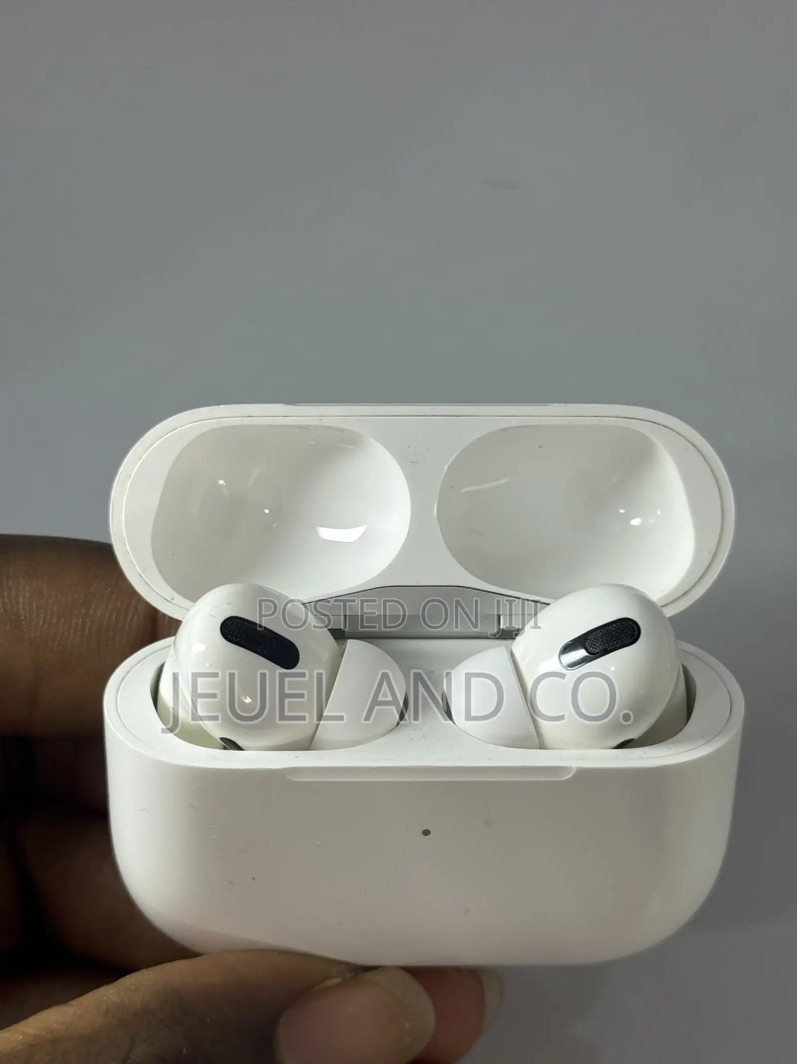 Original Apple Airpods Pro 1st Generation( Read Description)