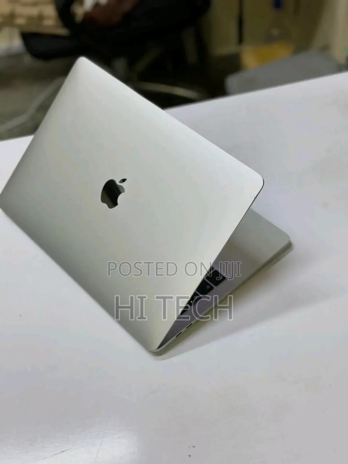 Laptop Apple MacBook Pro 2020 32GB Intel Core i7 SSD 512GB
