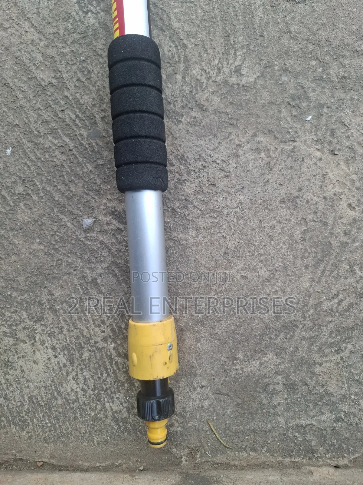3-Meter (10ft) Tri-Section Telescopic Water-Fed Wash Brush