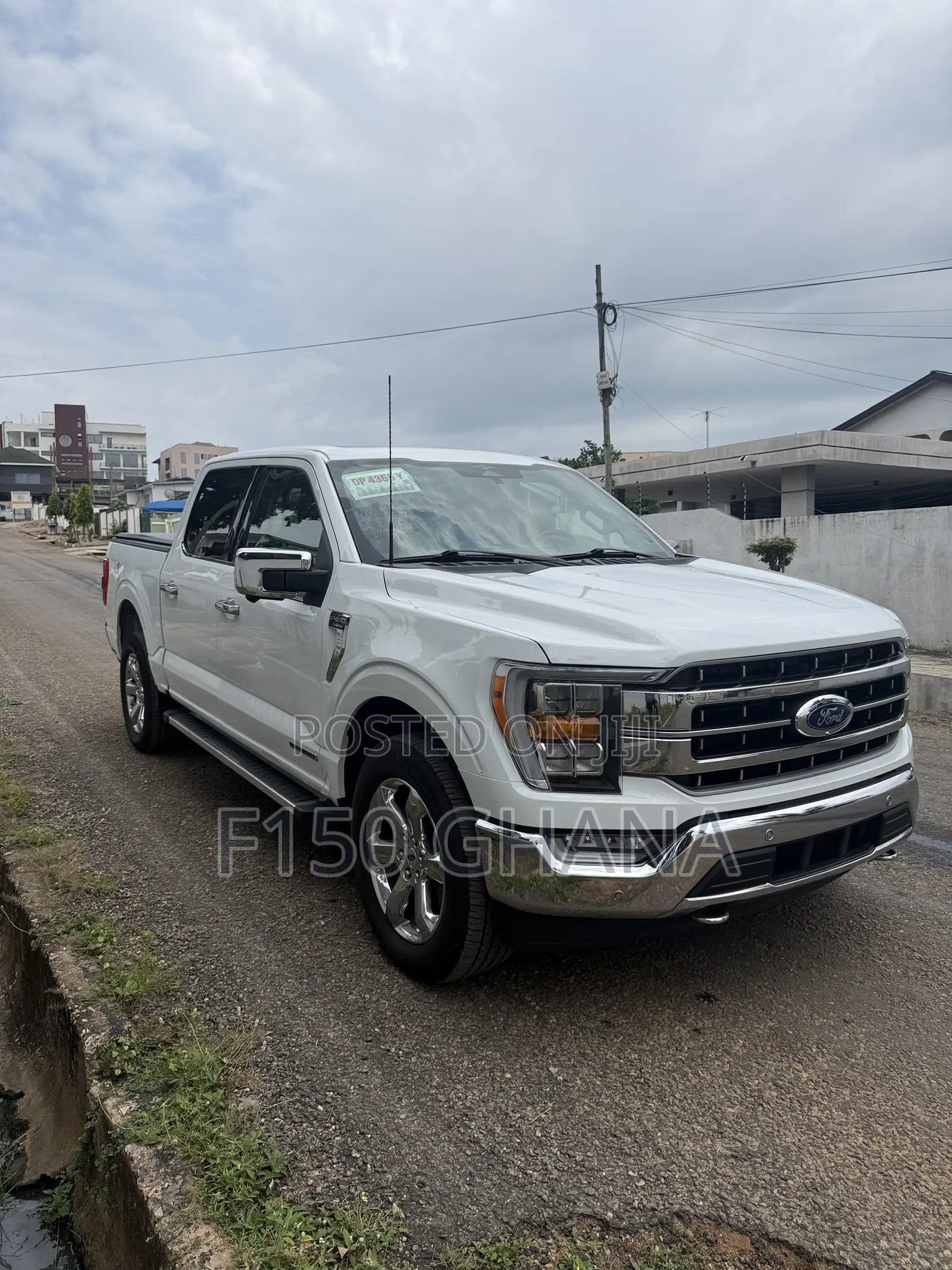 Ford F-150 LARIAT 2023 White
