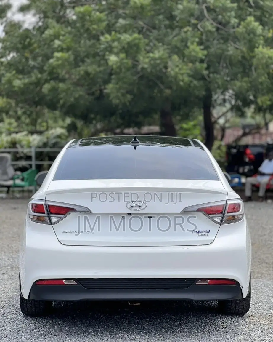 Hyundai Sonata Limited 2.0T Seban (2.0L 4cyl 6A) 2017 White