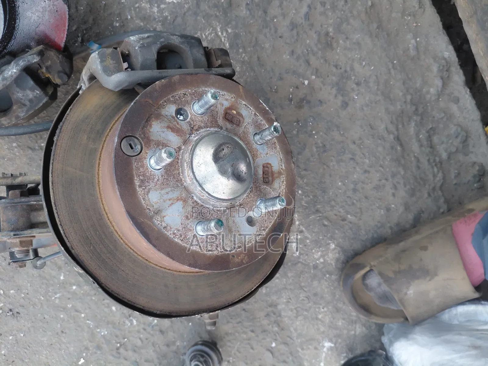 Back Hub Kia Sportage, Hundia Tucson 2005, 2006, 2007, 2008, 2009,2010