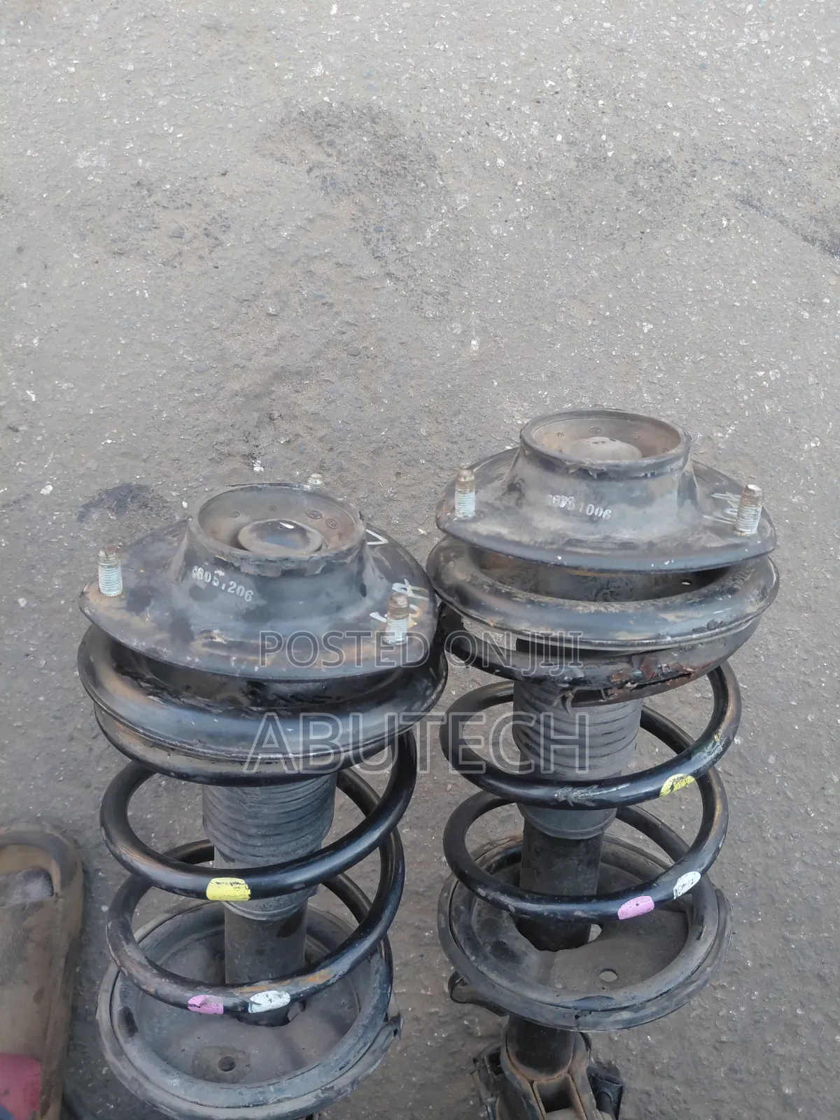 Front Shock Kia Sportage, Hundia Tucson 2005, 2006, 2007, 2008, 2010