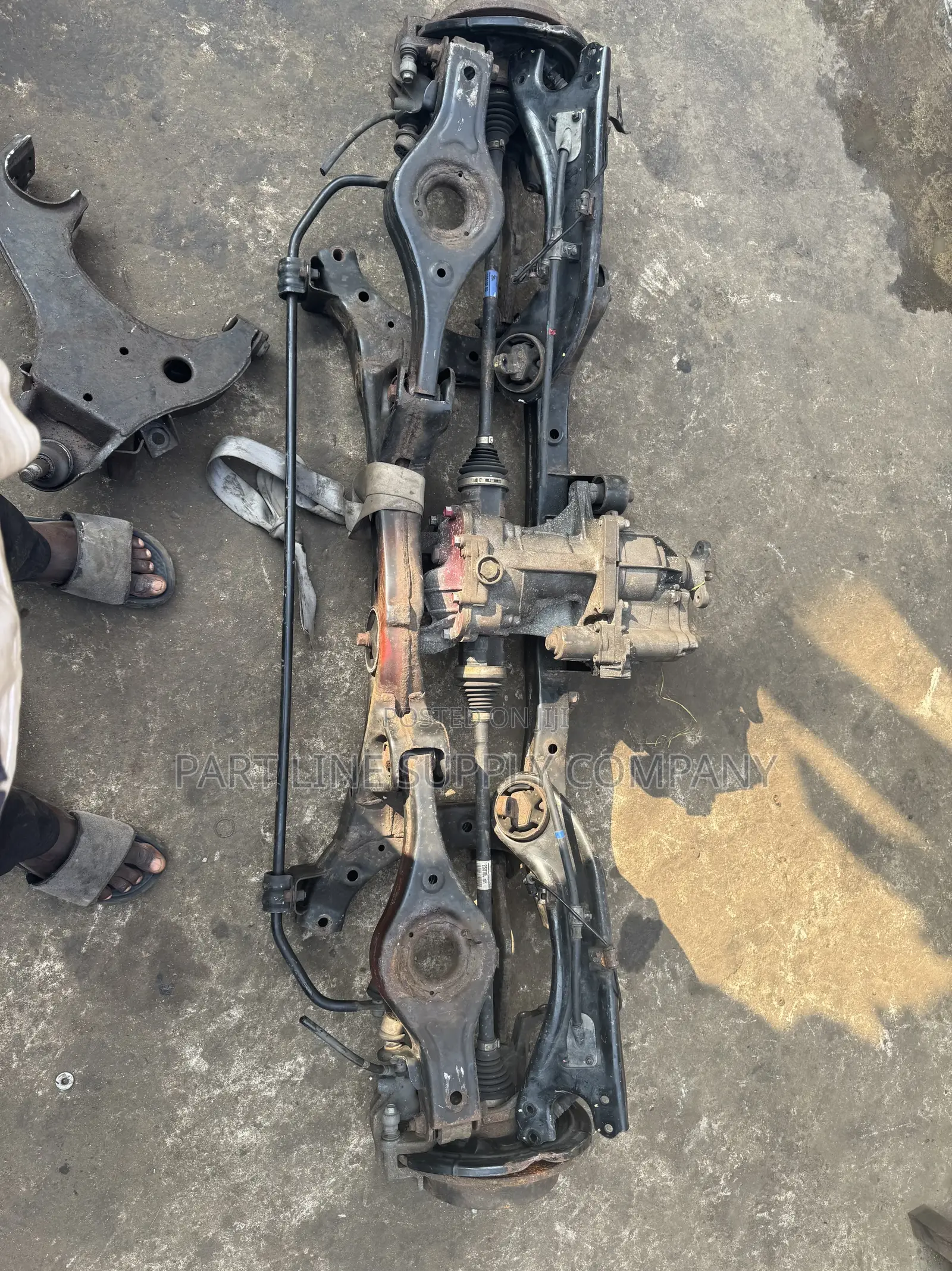 Hyundai IX35 Back Axel Complete