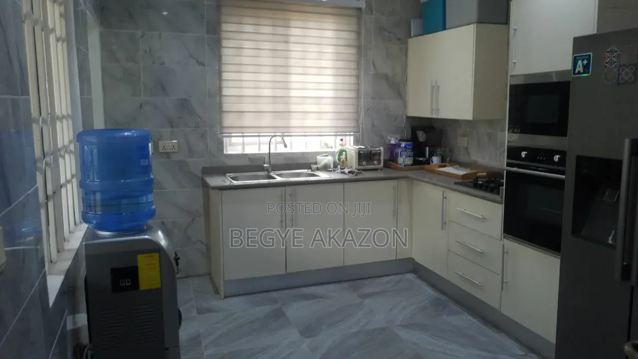 3bdrm House in Begye, Pokuase for sale