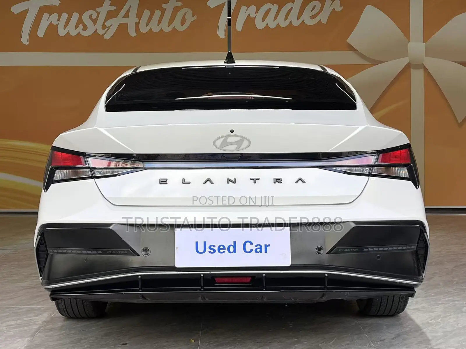 Hyundai Elantra 2024 White